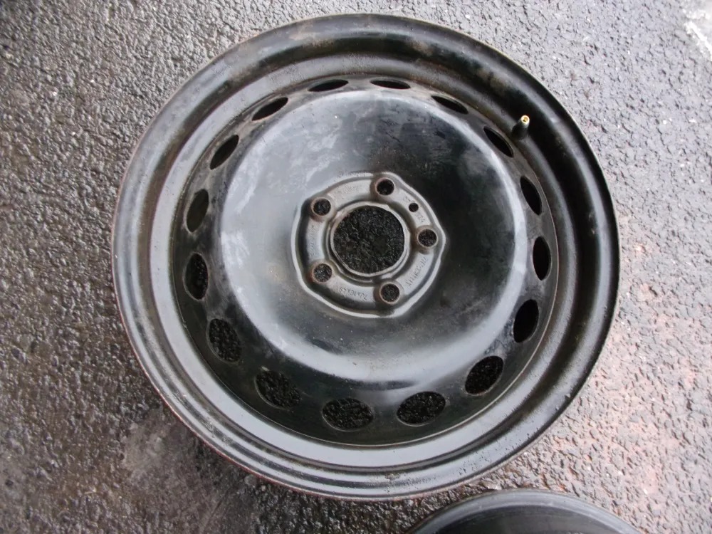 Volvo 7x16 ET49 5x108x65