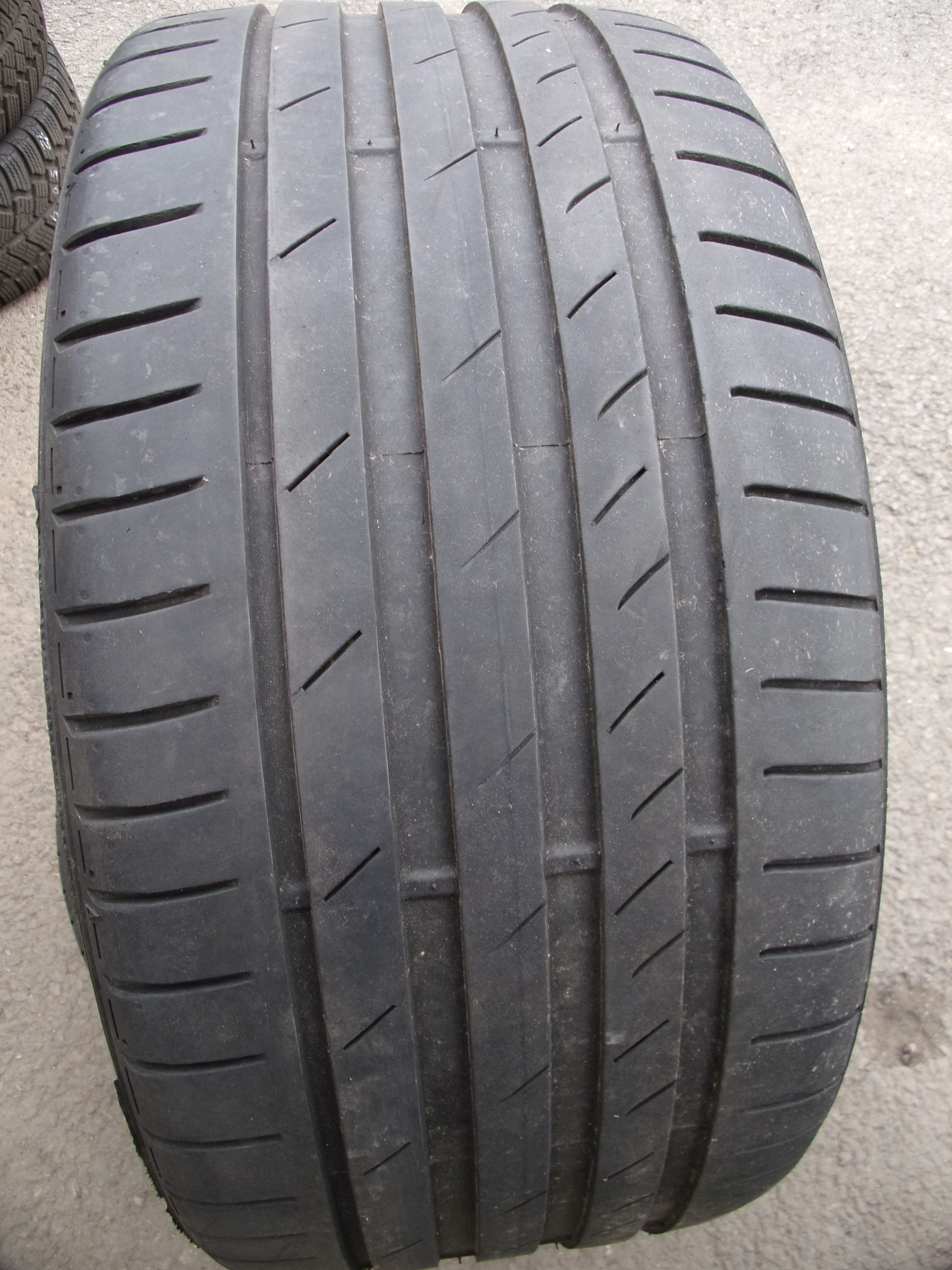 245/30/20 90Y KUMHO Ecsta PS71, letní