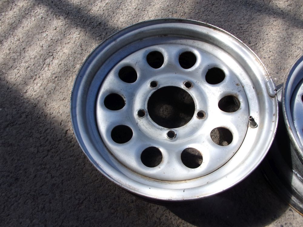 Plechový disk Suzuki Samurai 5,5x15 ET5 5x139,7x108,4 