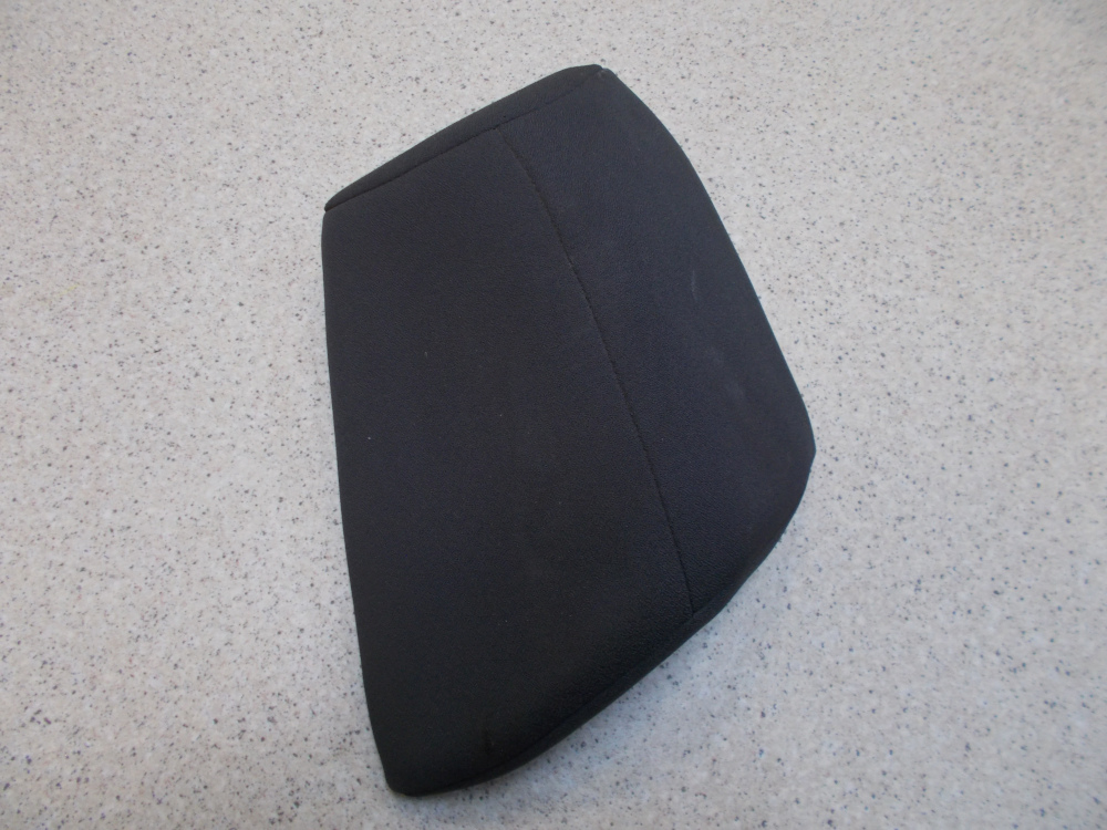 8200216424 Pravý boční panel sedačky Renault Modus