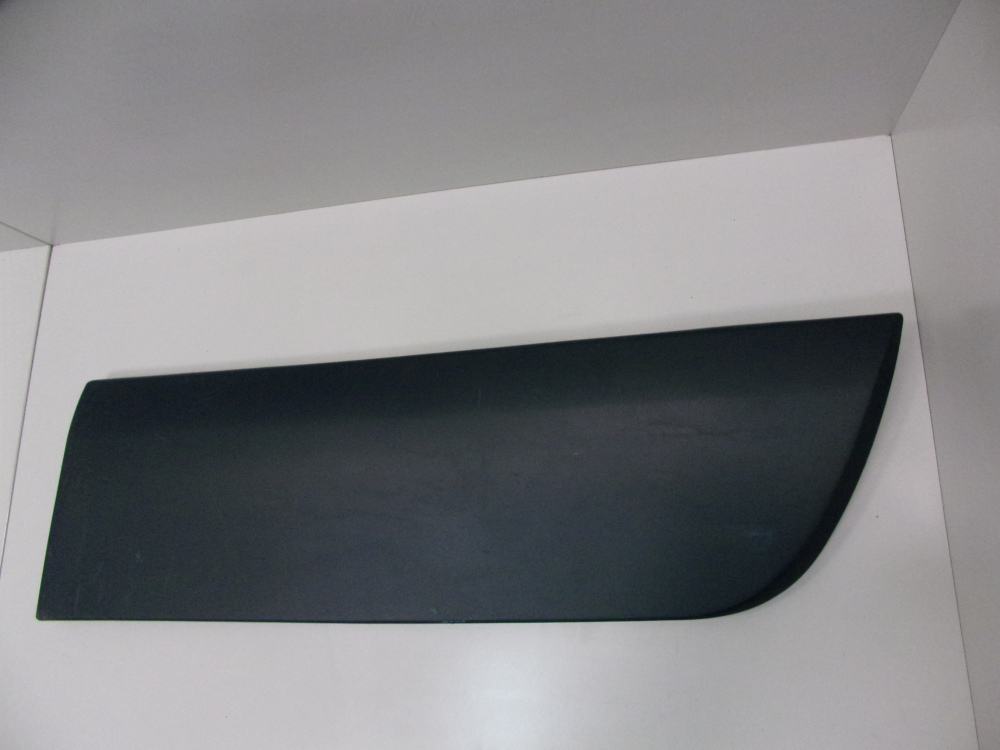 7700435898 Vnější lišta pravých předních dveří Renault RX4, šedozelená, odřená