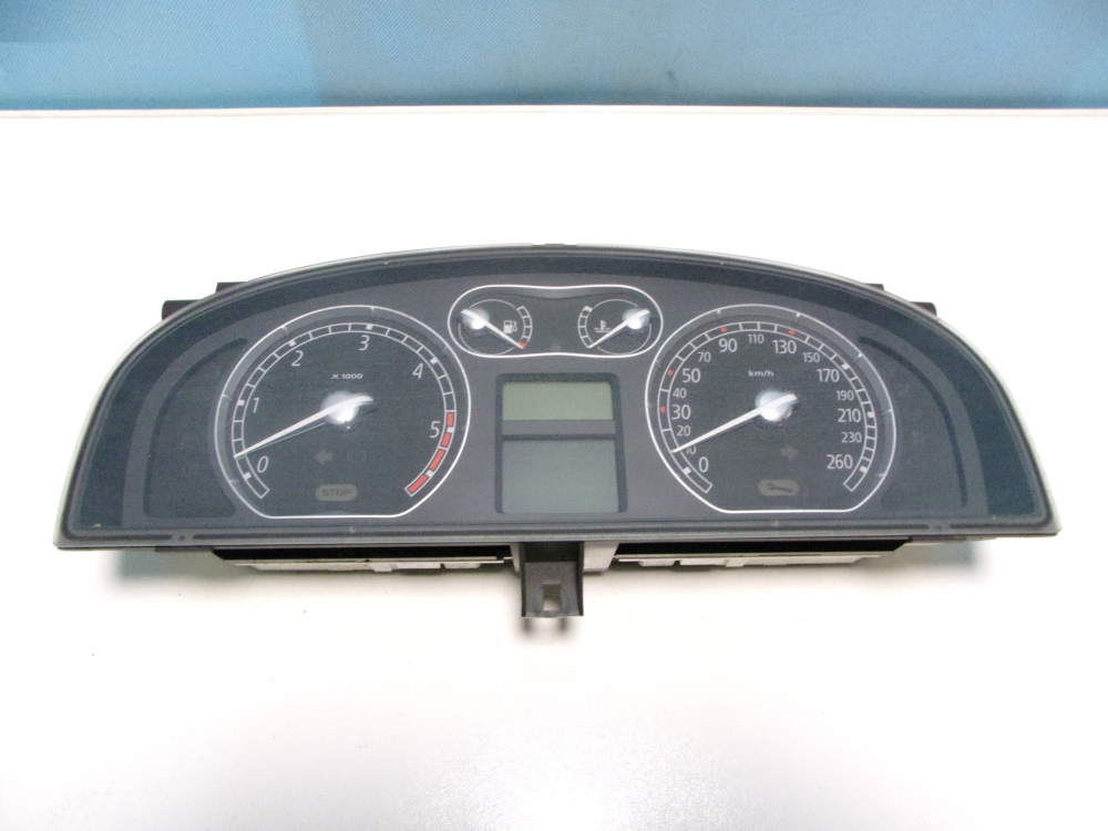 8200291334 Tachometr Renault Laguna II 2005-2007 2,2 dCi