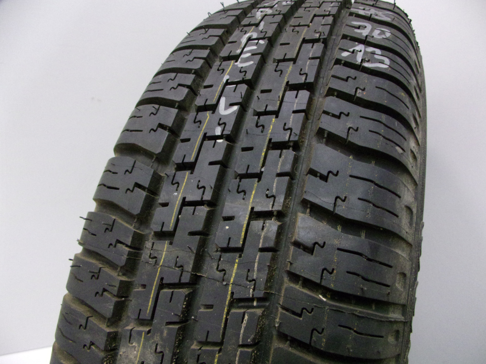 175/70/13 82T PIRELLI P2000, letní