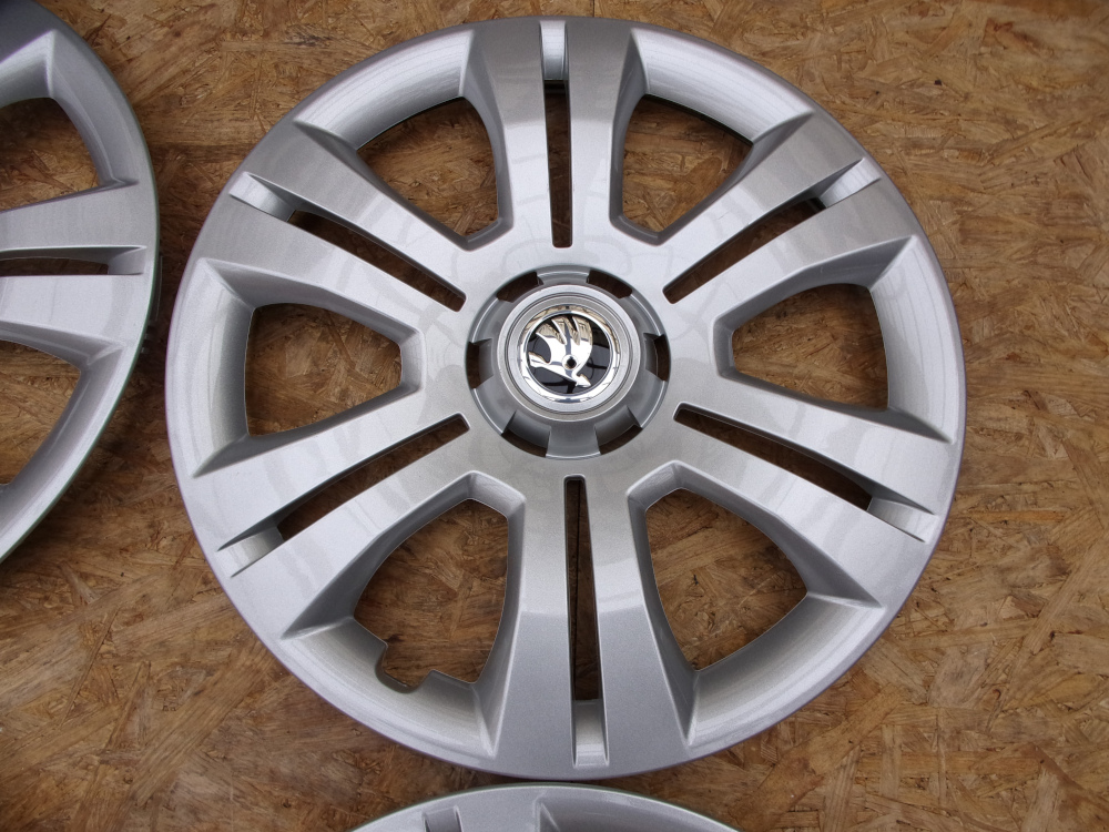 Poklice 16" originál Škoda - sada 4 ks