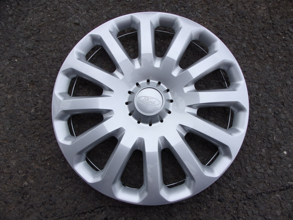 Kryt kola 15" originál Ford 8V21-1130JB