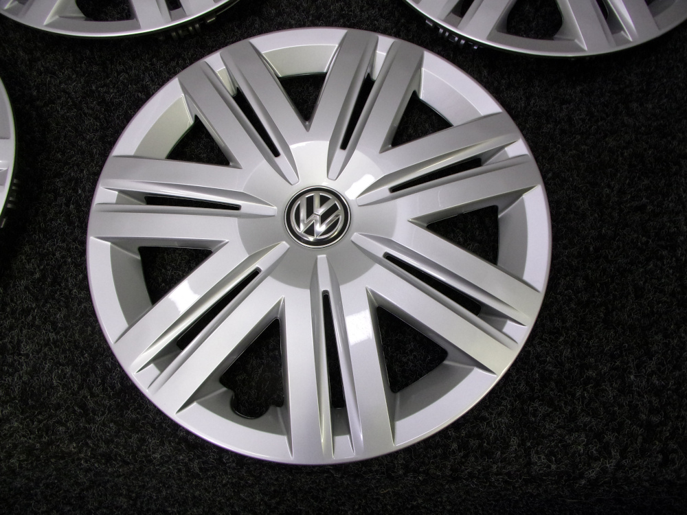 Kryty kol 14" originál VW 6C0601147B - sada 4 ks