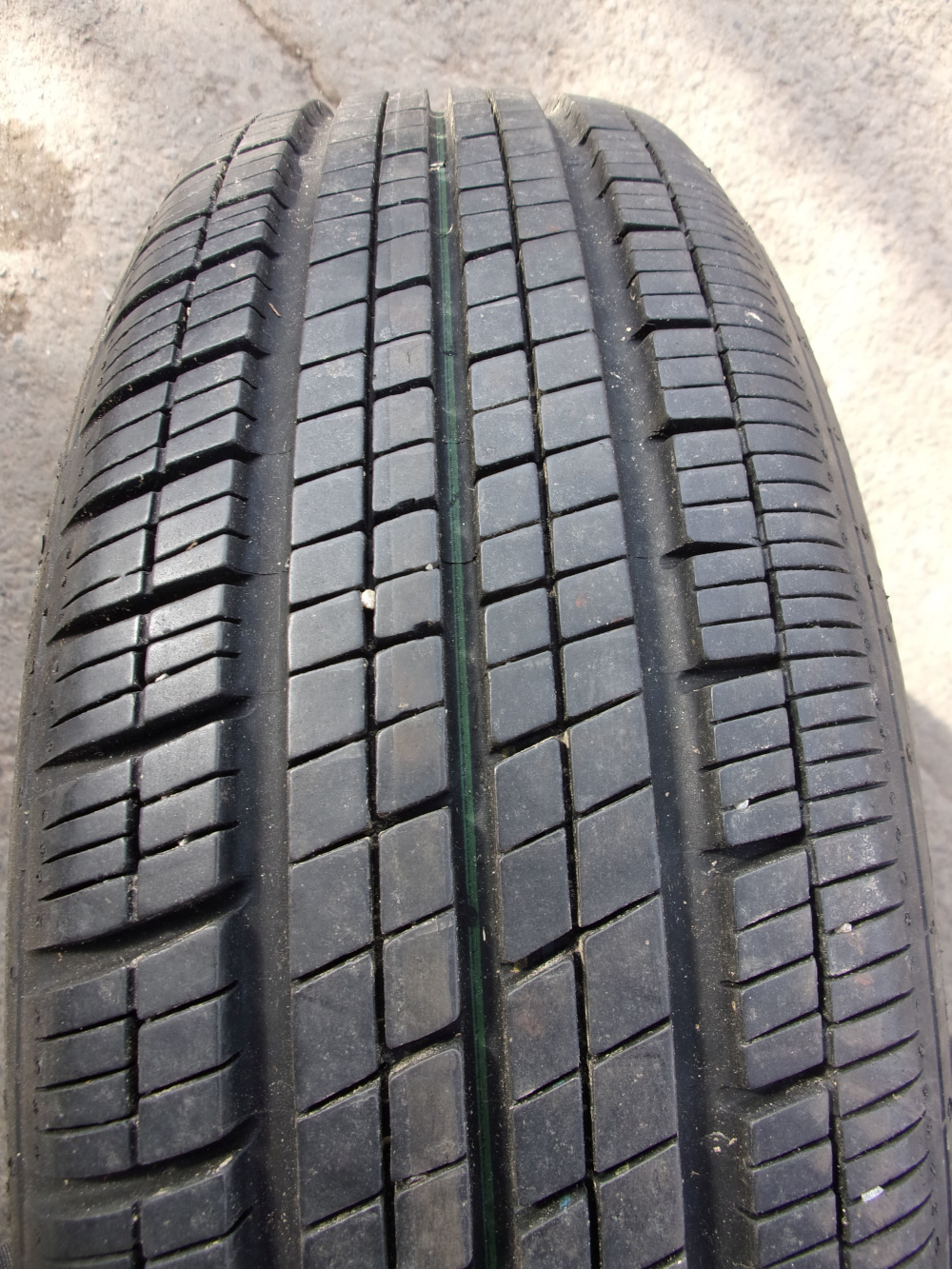 165/70/14 81T DUNLOP SP10, letní