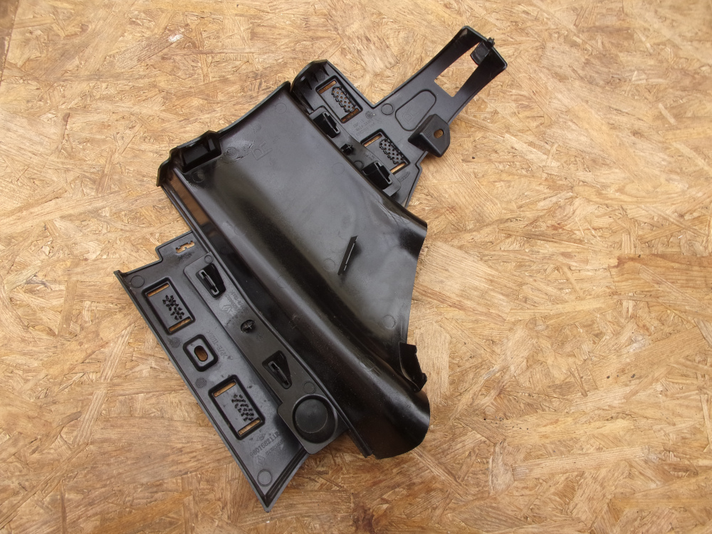 960168211R, 628164578R Pravý vzduchový deflektor v nárazníku Renault Kangoo IV