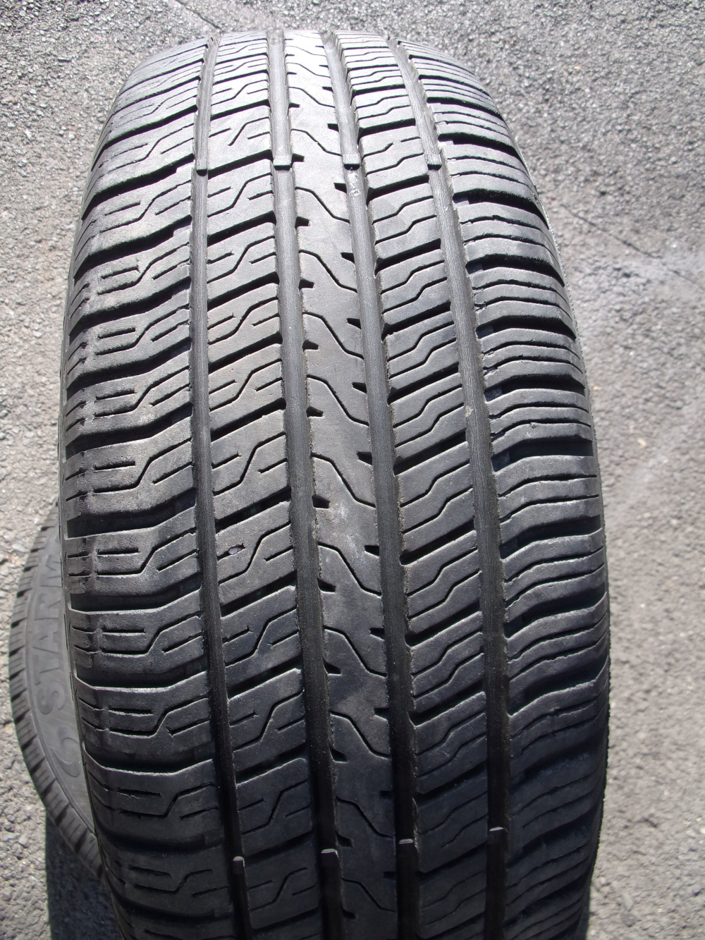 185/65/15 88H STARMAXX Novaro ST552, celoroční