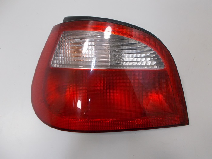 7700428320 Levé zadní světlo Renault Megane I 1999-2002 (5dv. model)