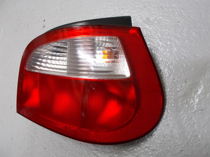 7700428321 Pravé zadní světlo Renault Megane I 1999-2002 (5dv. model)