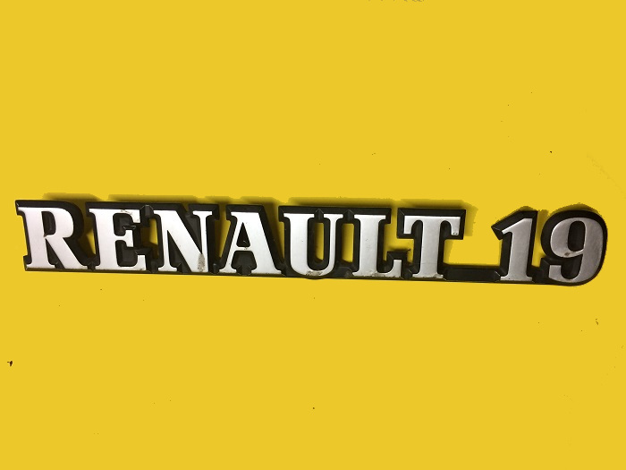 Znak Renault 19