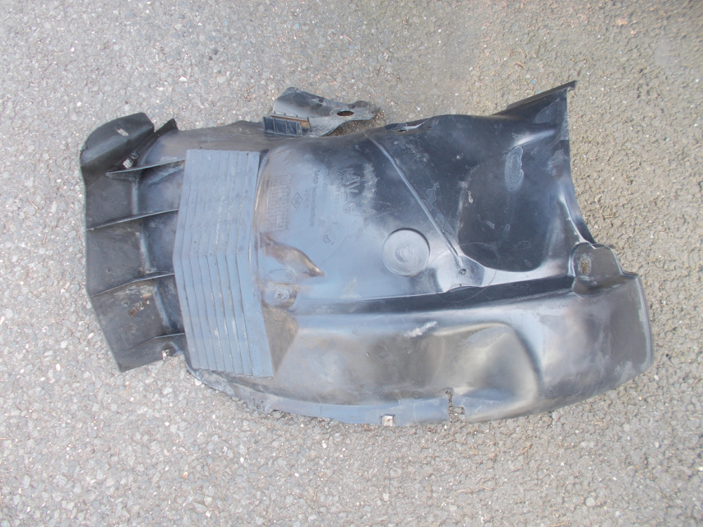 7700432024 Levé přední nadkolí Renault Scenic I 1999-2003