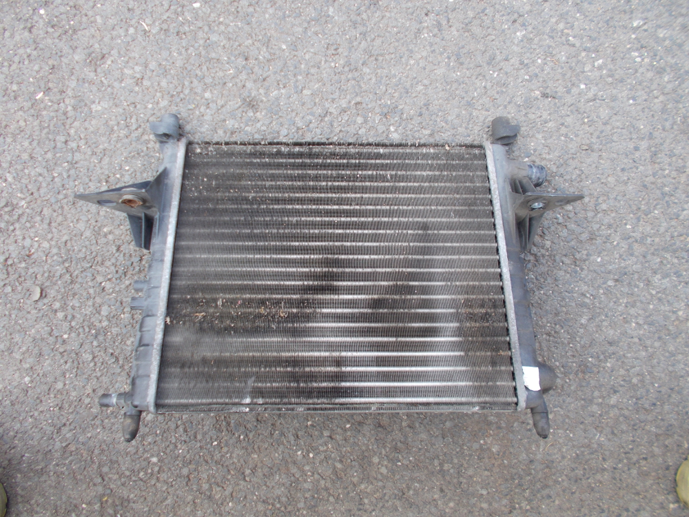 RM1423, 7700424839 Chladič vody + ventilátor chlazení Renault Twingo I 2001-
