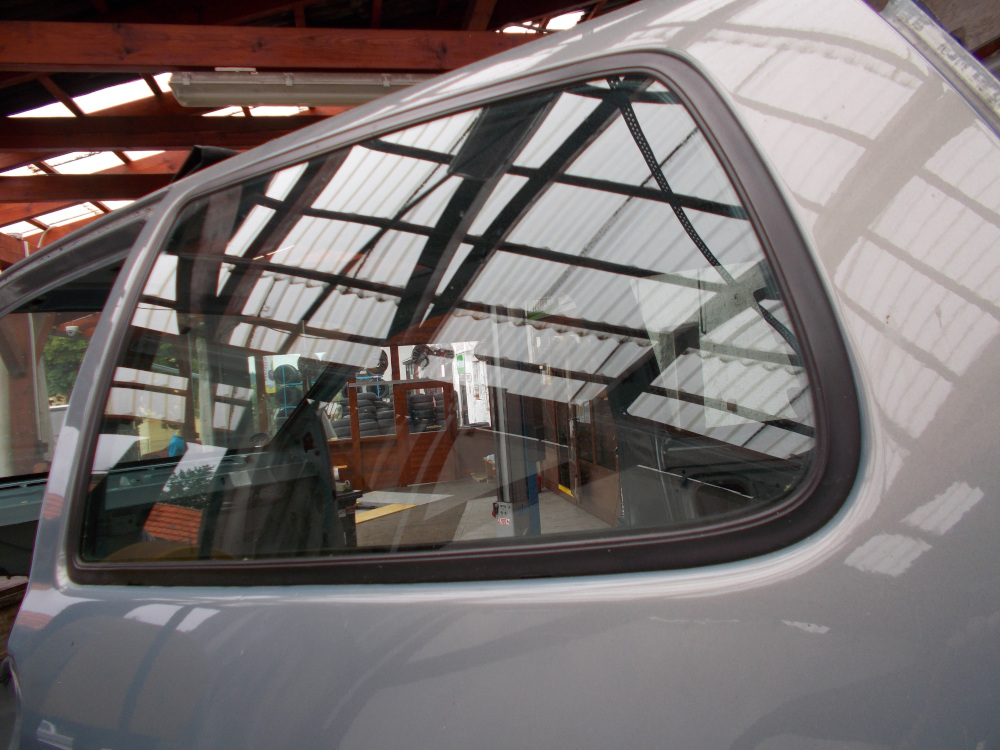 Levé boční sklo Renault Twingo I