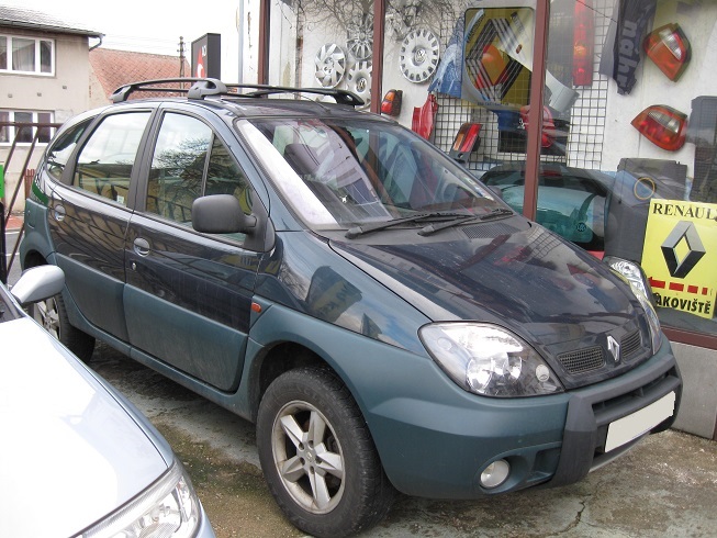 Renault RX4 2,0 16V, r. v. 2002