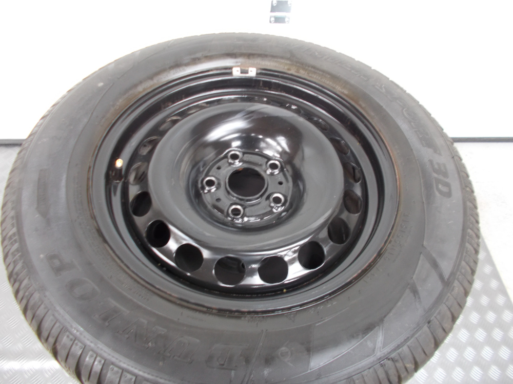 Seat, Škoda, VW 6,5x16 ET33 - 215/65/16 DUNLOP, zimní obutá sada