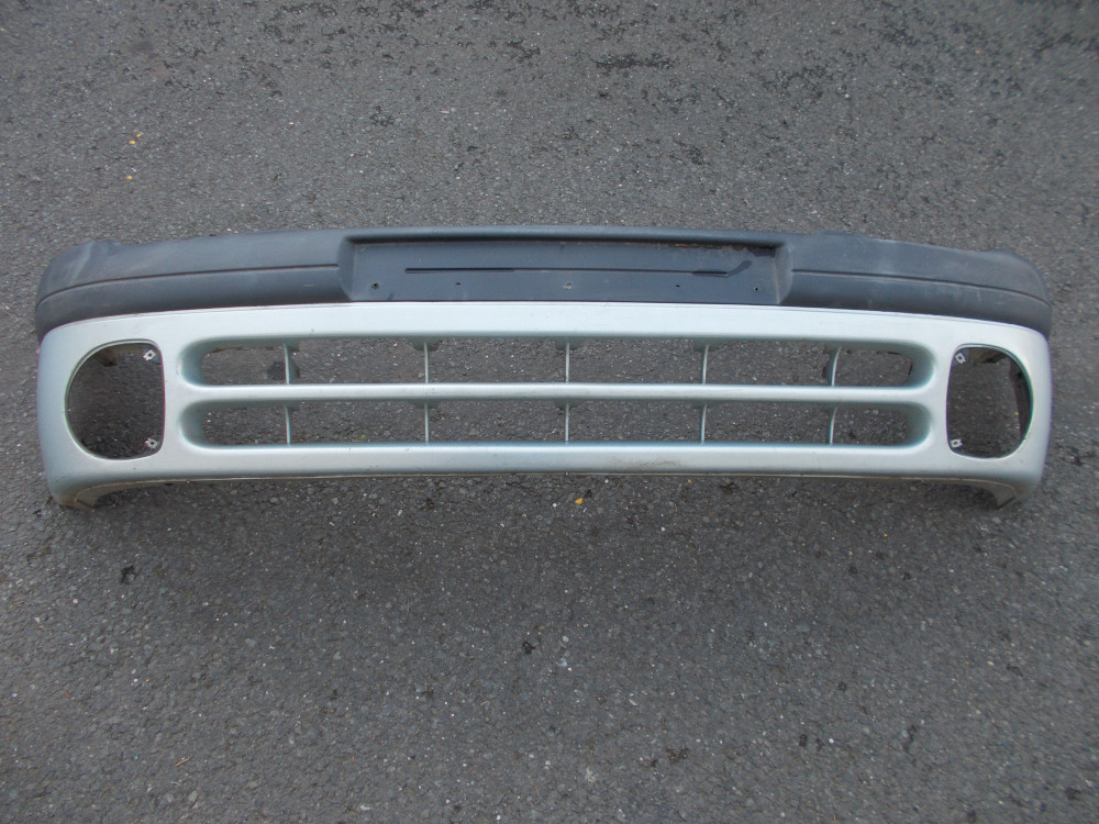 7700846867 Přední nárazník Renault Clio II 1998-2001, s vadou