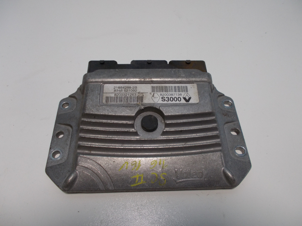 8200387138 Řídící jednotka motoru Renault Scenic II 1,6i 16V, Valeo