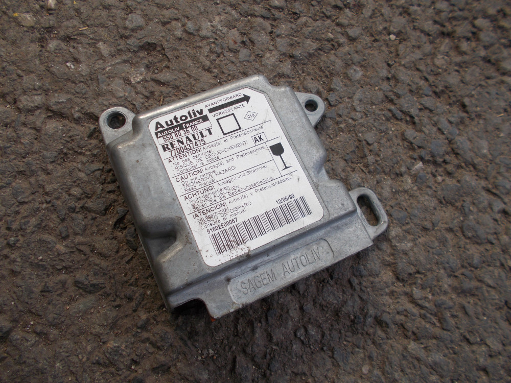7700437475, 550803600 Řídící jednotka airbagu Renault Megane I, Scenic I 1999-2003