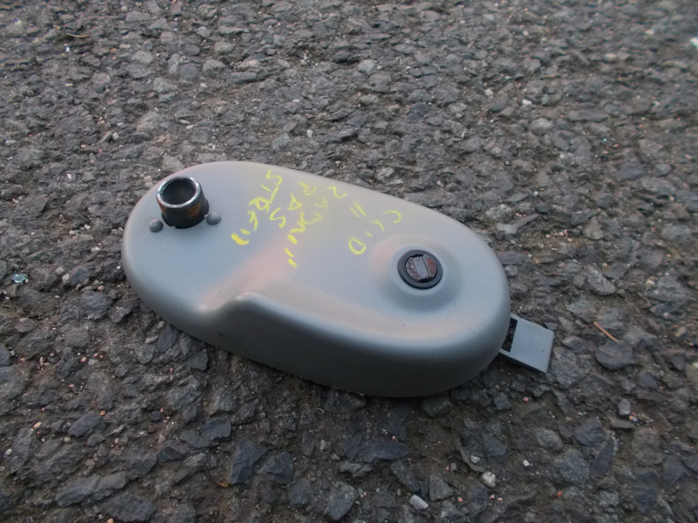 7700412387 Kryt středového bezpečnostního pásu Renault Clio II