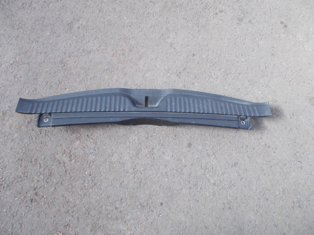 8200000215 Plast kufru Renault Laguna II 2006-2007