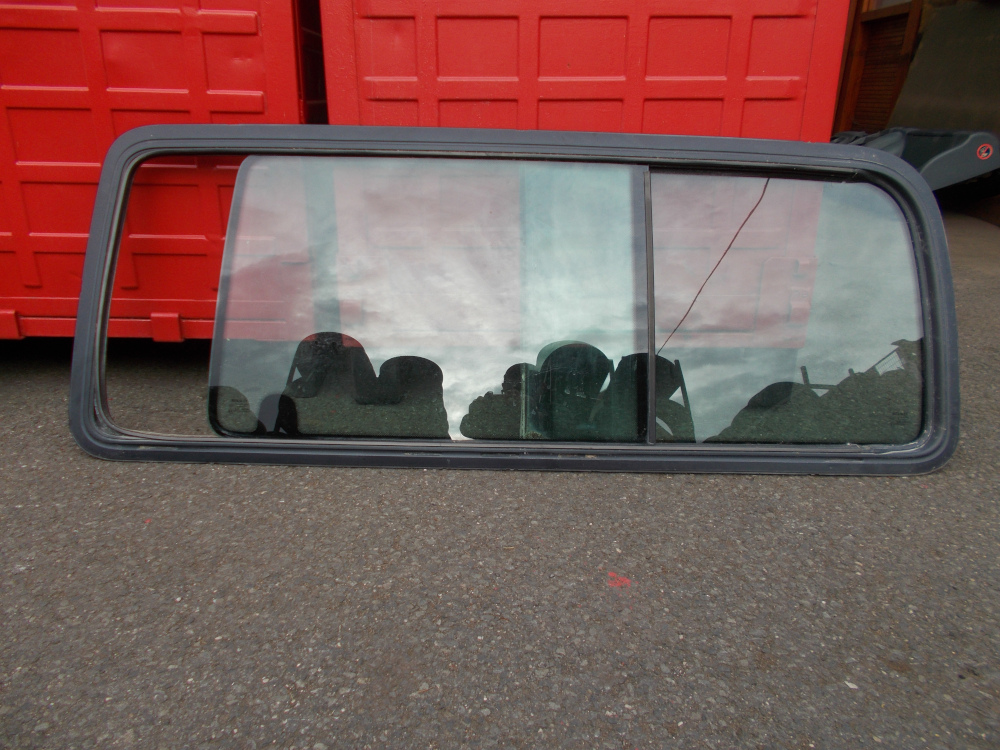 Levé boční výsuvné sklo Renault Kangoo I 1997-2007