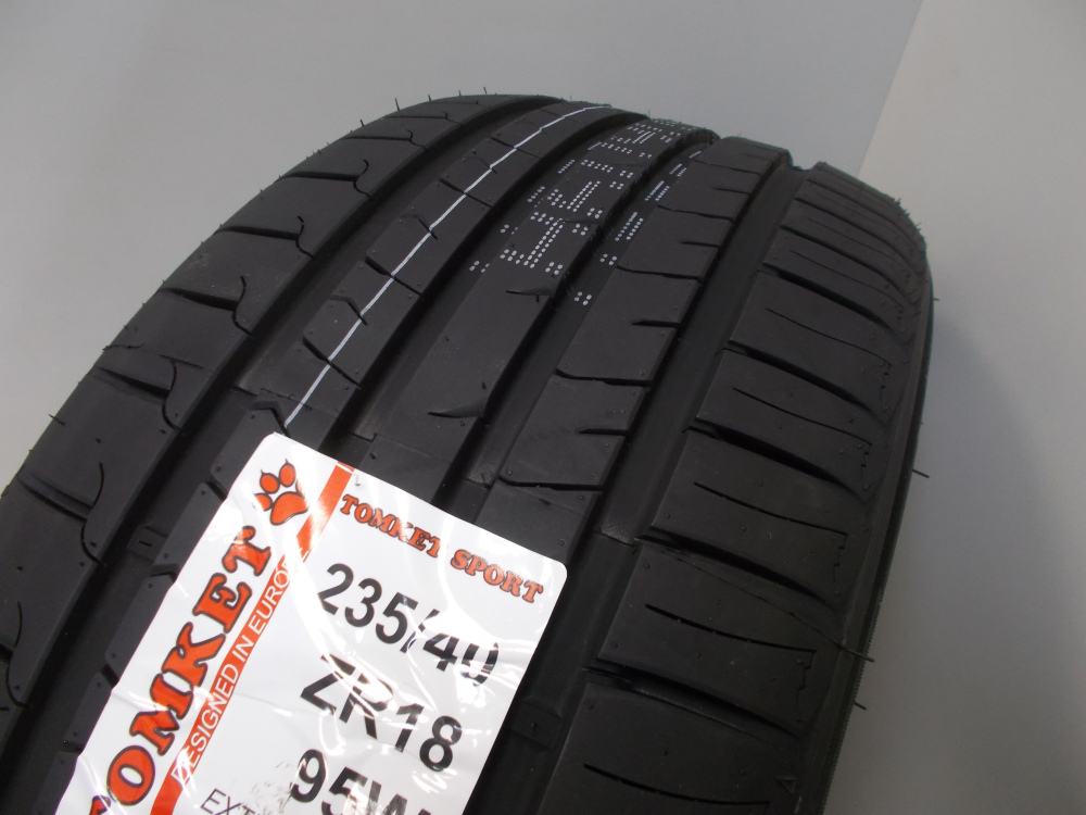 Letní pneumatika 235/40/18 95W TOMKET Sport XL ZR