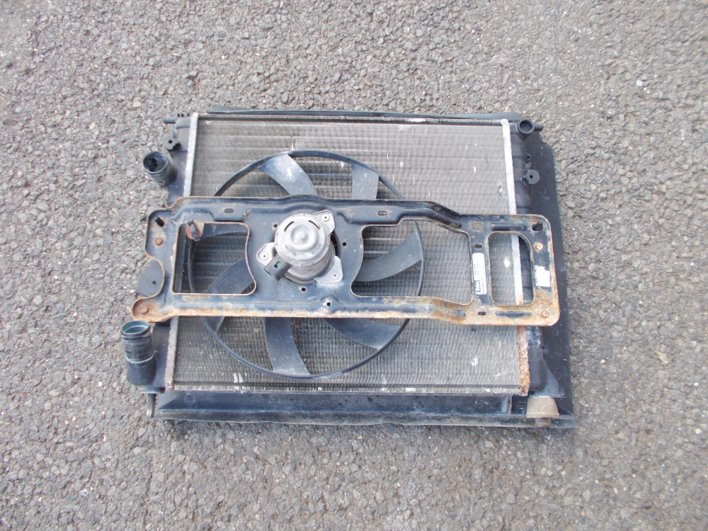 7700836301 Chladič vody + ventilátor chlazení + rámeček Renault Kangoo I 1998-