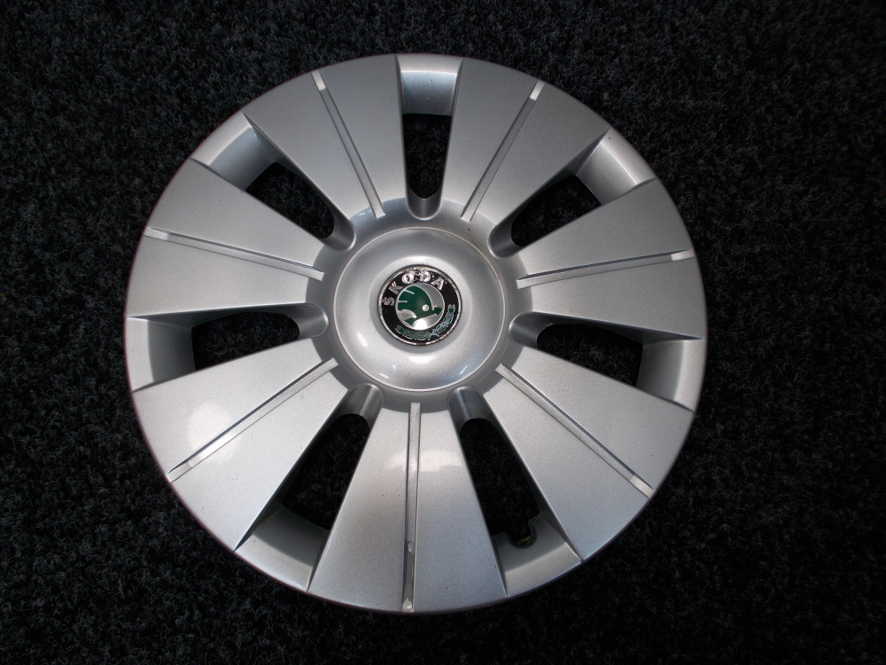 Poklice 14" originál Škoda 670601147H